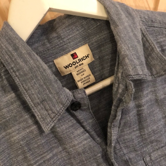 Men’s Woolrich blue shortsleeve button up. Size S - Picture 2 of 2